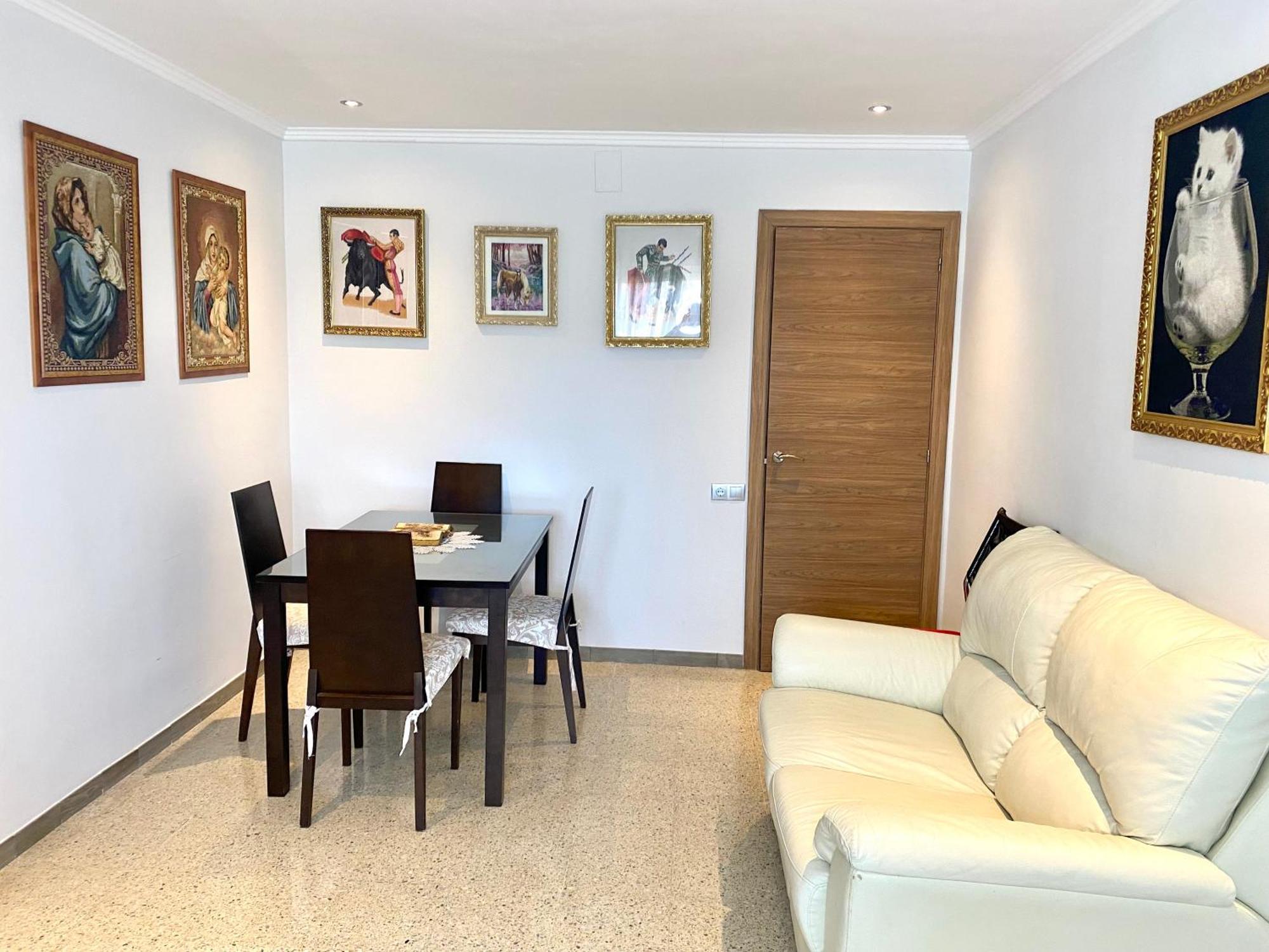 Shared Apartment! Piso Compartido! Общая Квартира! 塞维利亚 外观 照片