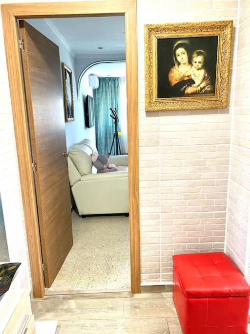 Shared Apartment! Piso Compartido! Общая Квартира! 塞维利亚 外观 照片